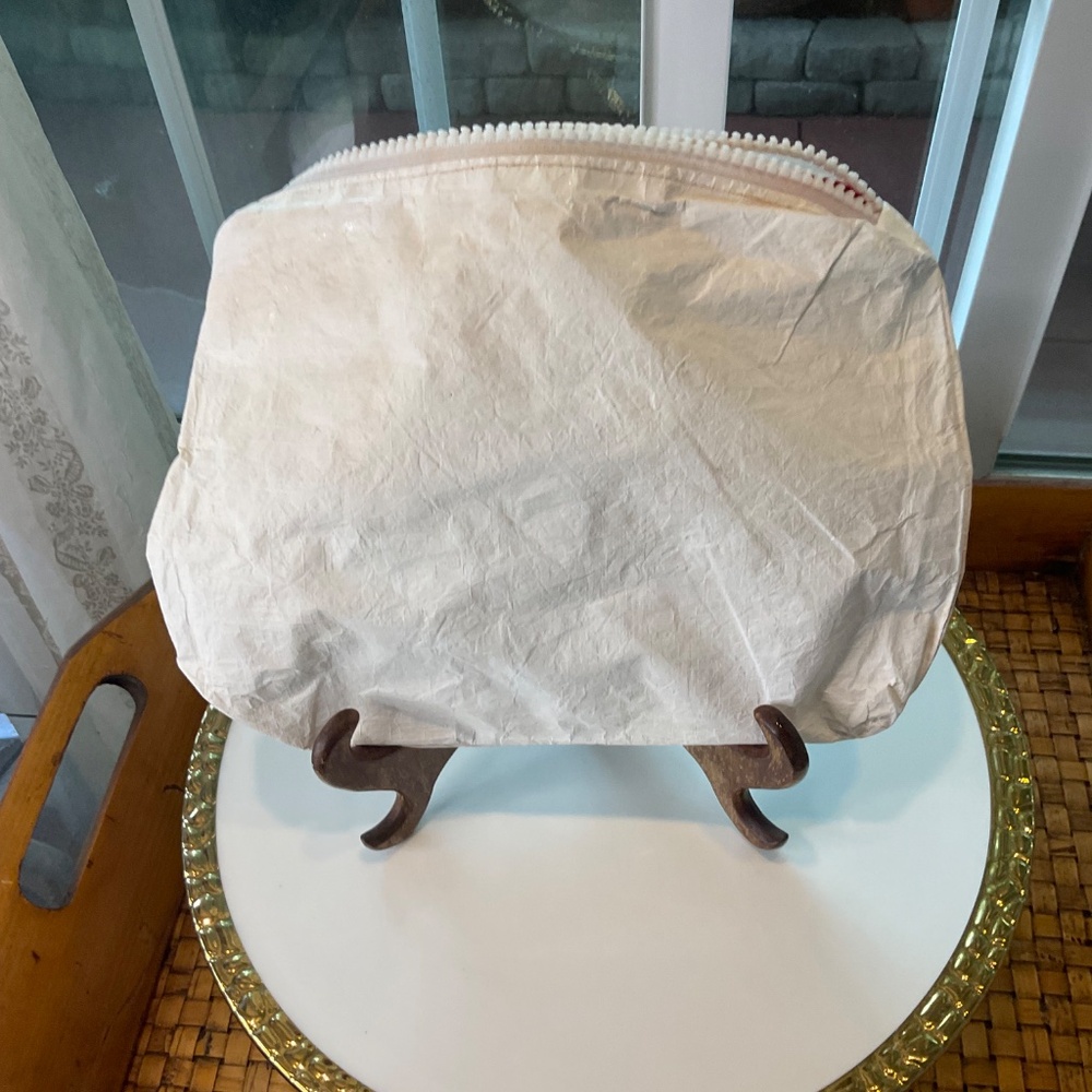 Aloha Collection Orange Pouch - Picture 5 of 5